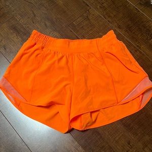 Lululemon Hotty Hot Short 4” (Highlight Orange 8)